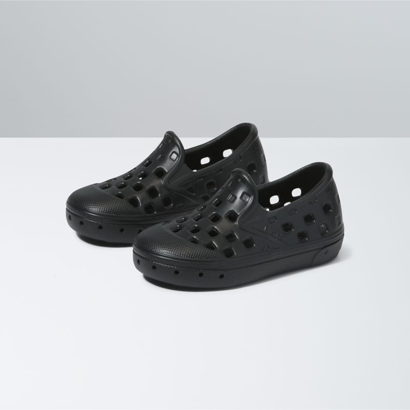 Vans black slip deals ons kids
